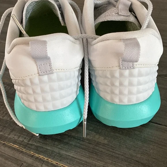 Nike Roshe - Picture 3 of 6